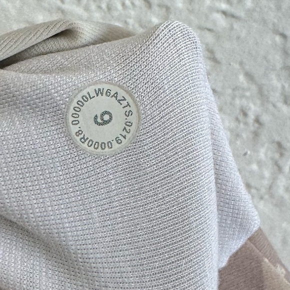 Lululemon Wunder Under Crop - Picture 5 of 5